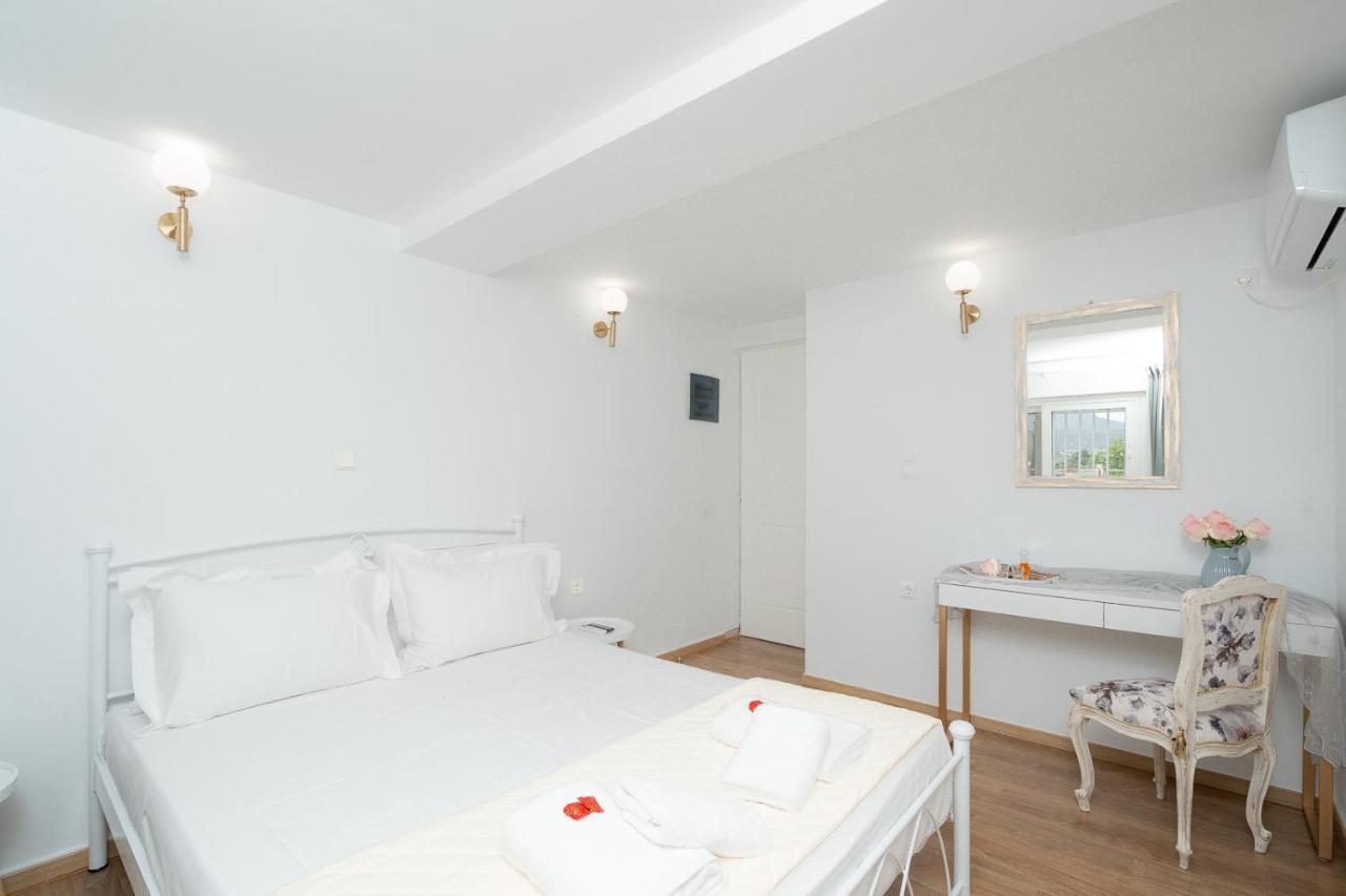 Livingstone Cottage By A&D Properties Pórto Ráfti エクステリア 写真